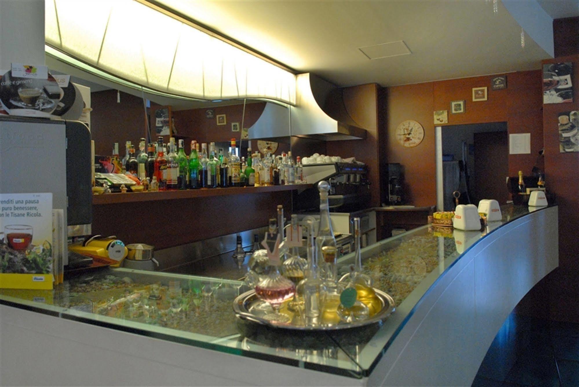Best Western Hotel Nettuno Бриндізі Екстер'єр фото